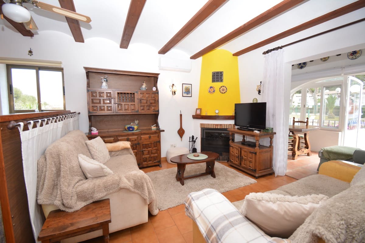 3 quarto Casa em Banda para venda em Moraira com piscina - 269 000 € (Ref: 9851287)