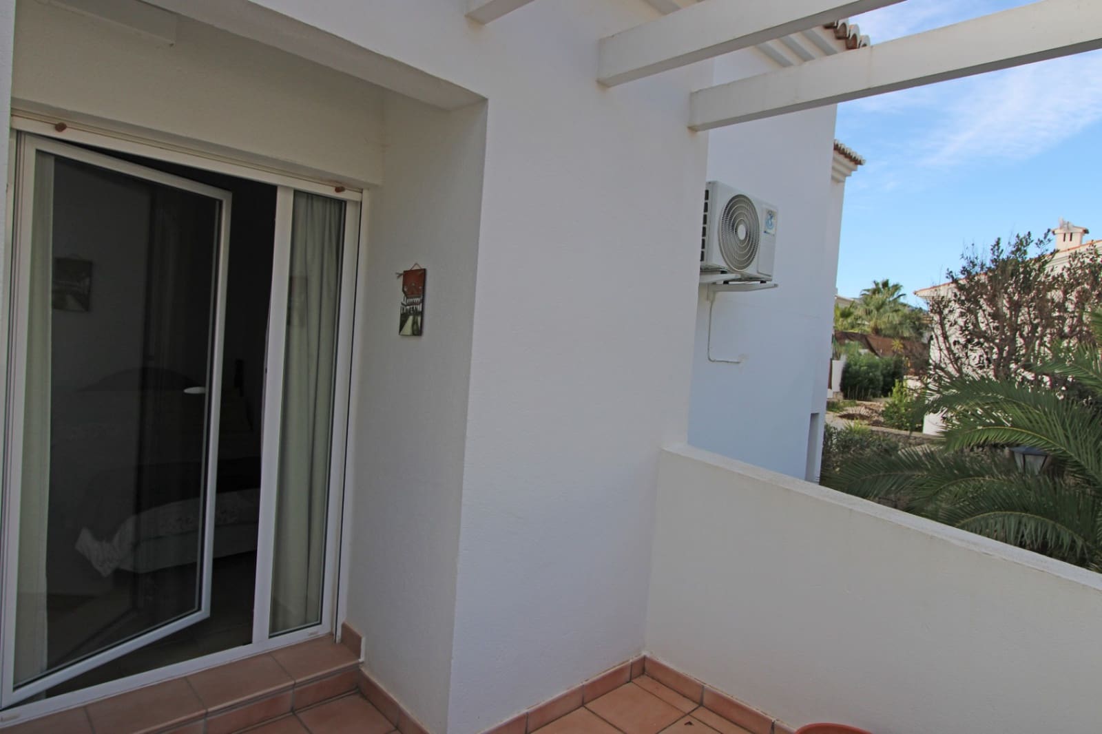 3 quarto Moradia Geminada para venda em Jalon / Xalo com piscina - 299 950 € (Ref: 9851289)