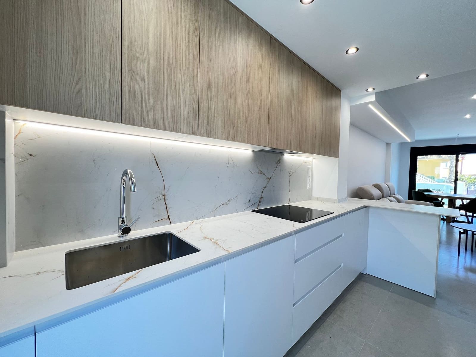 3 slaapkamer Halfvrijstaande villa te koop in Benferri - € 318.000 (Ref: 9874414)