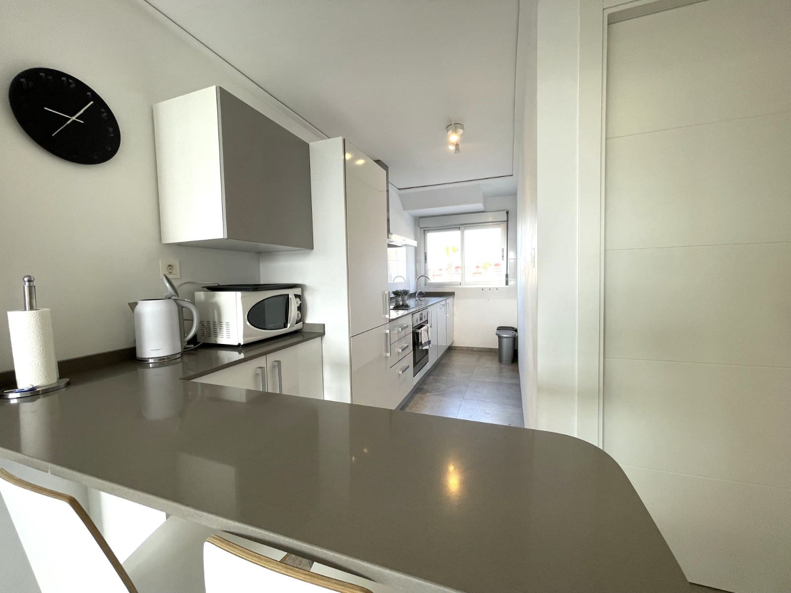 Appartement de 2 chambres de location de vacances à Torrevieja avec piscine - 420 € (Ref: 9880232)