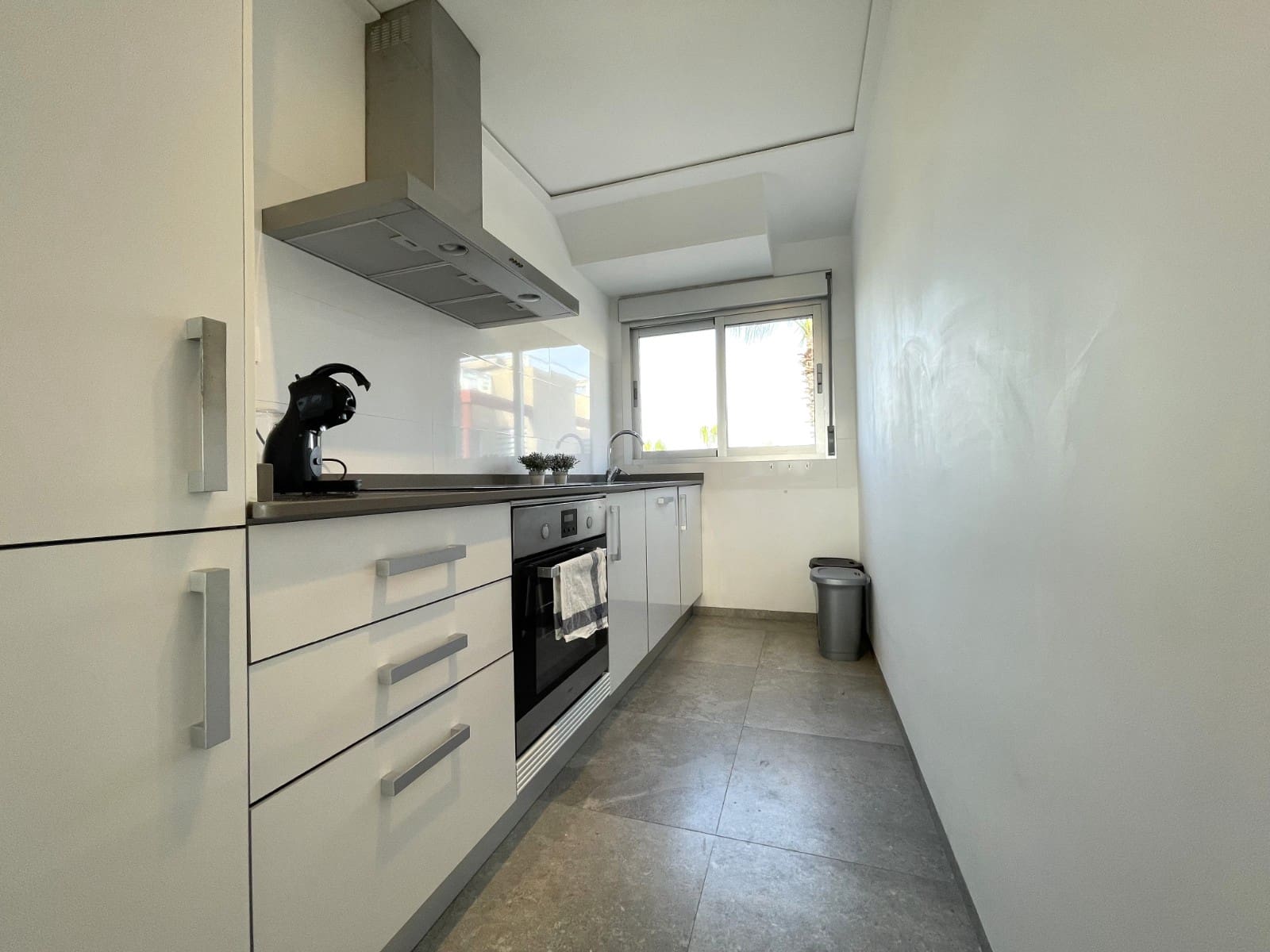 Appartement de 2 chambres de location de vacances à Torrevieja avec piscine - 420 € (Ref: 9880232)