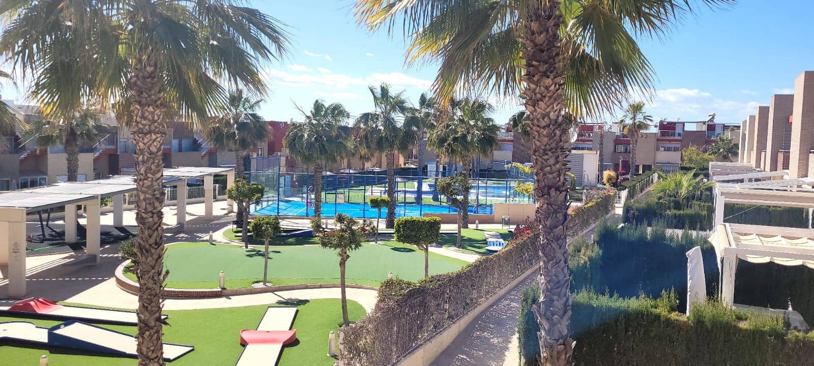 Appartement de 2 chambres de location de vacances à Torrevieja avec piscine - 420 € (Ref: 9880232)