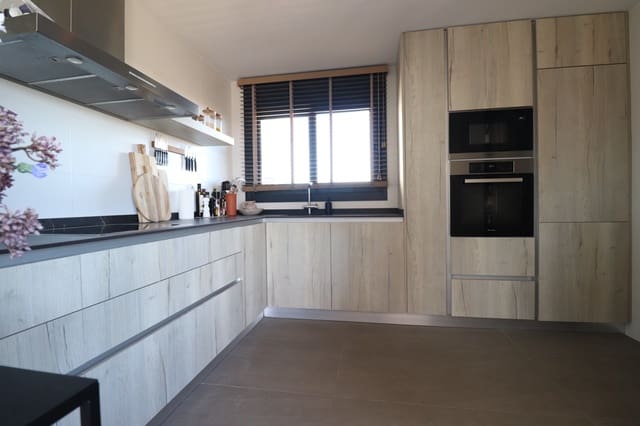 3 soverom Leilighet til salgs i Puerto Deportivo, Guardamar del Segura med svømmebasseng - € 580 000 (Ref: 9926931)