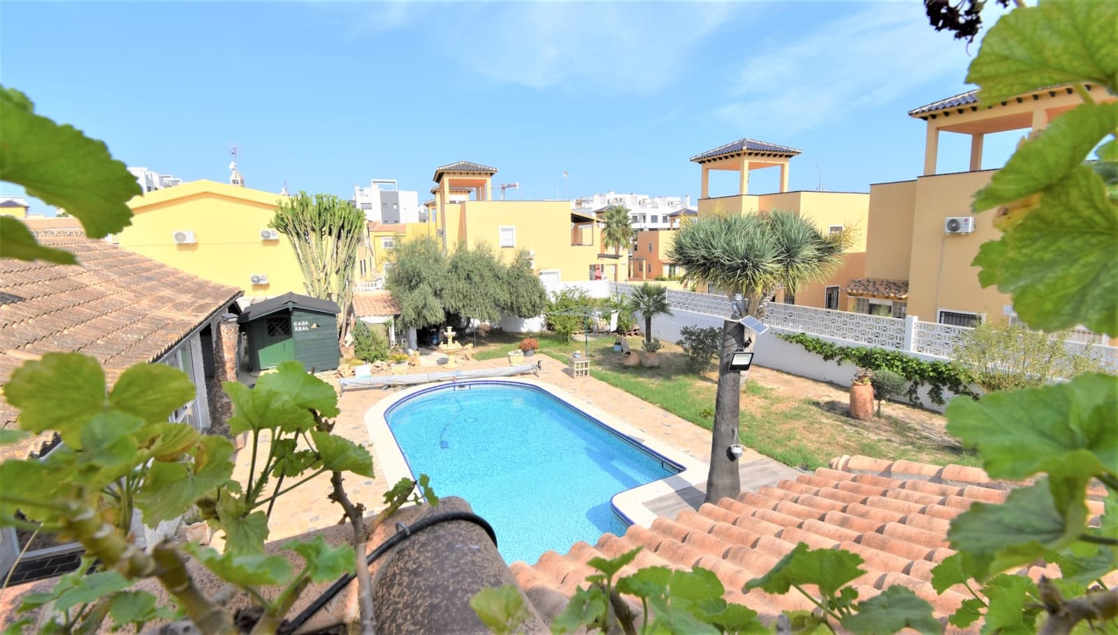 4 soverom Villa til salgs i Villamartin med svømmebasseng - € 630 000 (Ref: 9926937)