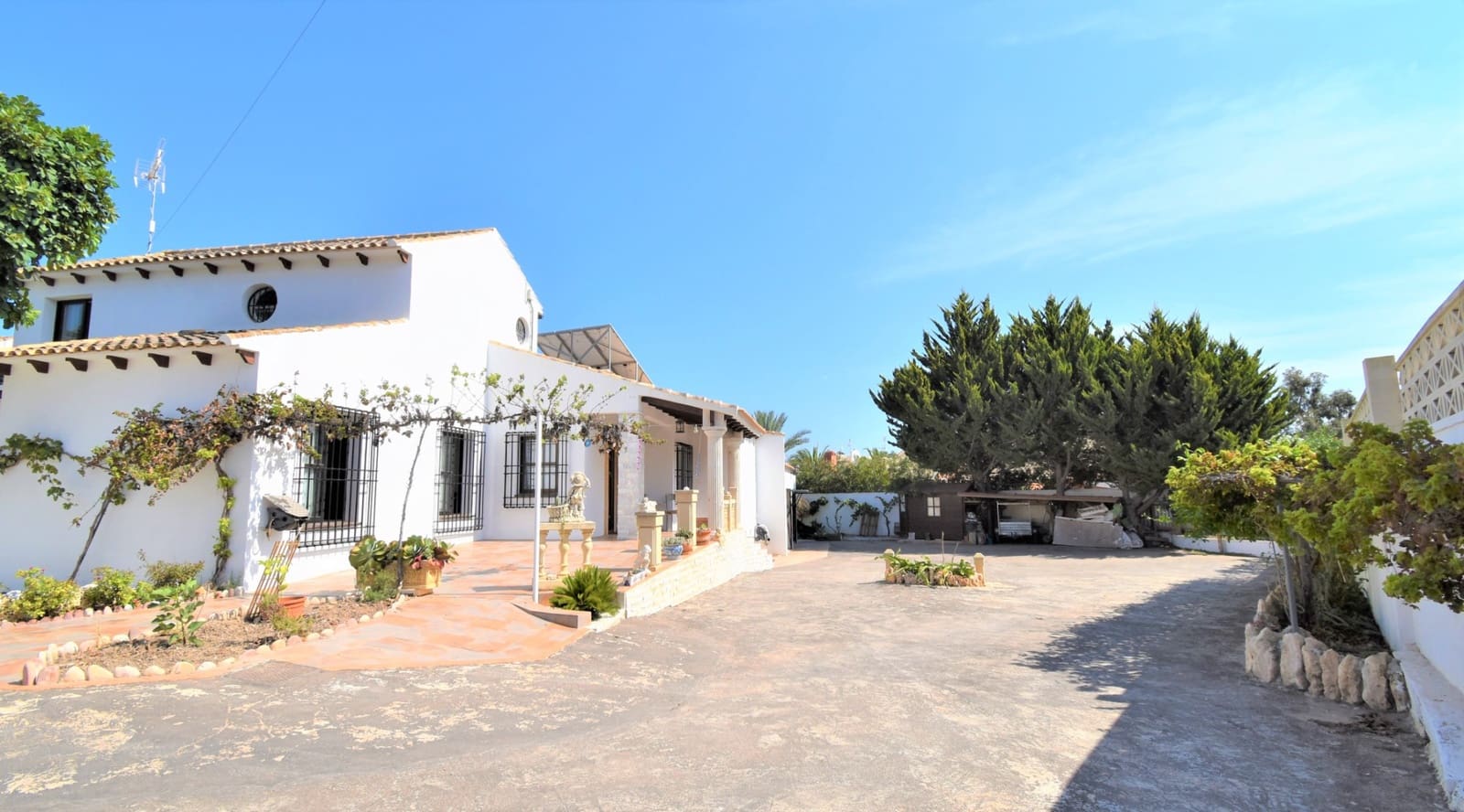 4 soverom Villa til salgs i Villamartin med svømmebasseng - € 630 000 (Ref: 9926937)