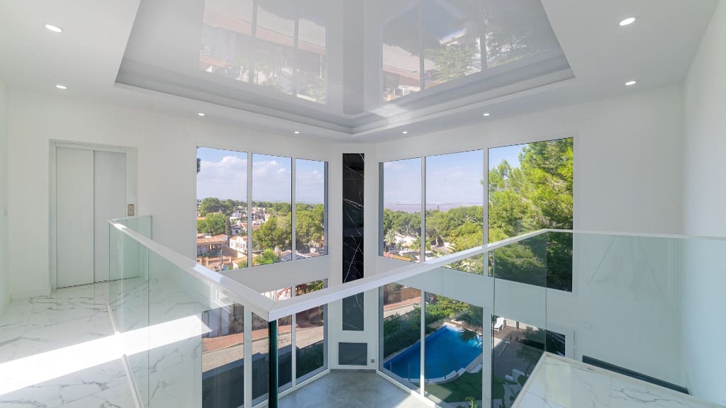 6 sovrum Villa till salu i Torrevieja med pool - 890 000 € (Ref: 9930422)
