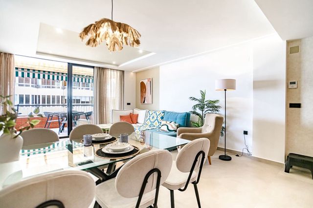 3 soveværelse Lejlighed til salg i Playa del Acequión, Torrevieja med swimmingpool - € 419.000 (Ref: 9930423)