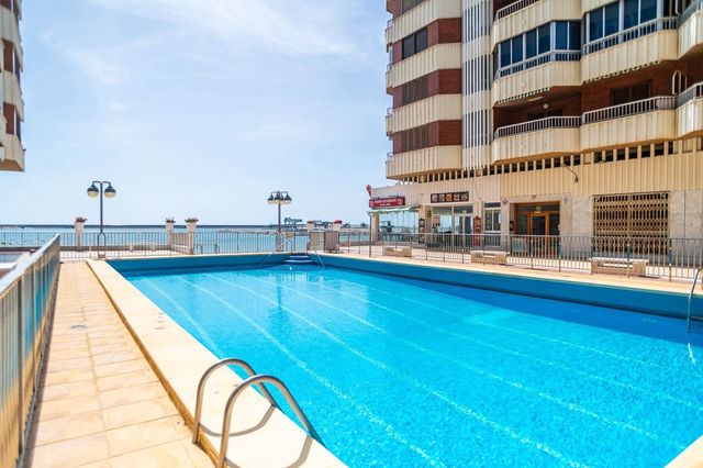 3 soveværelse Lejlighed til salg i Playa del Acequión, Torrevieja med swimmingpool - € 419.000 (Ref: 9930423)