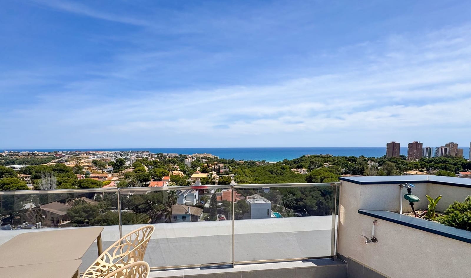 3 makuuhuone Huoneisto myytävänä paikassa Dehesa de Campoamor mukana uima-altaan - 349 000 € (Ref: 9930427)