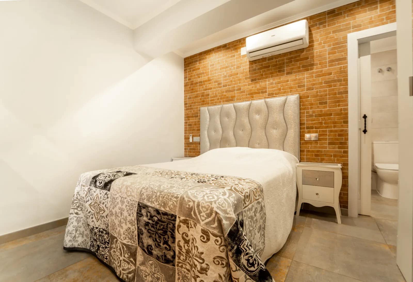 2 Zimmer Apartment zu verkaufen in Torrevieja mit Pool - 285.000 € (Ref: 9930434)