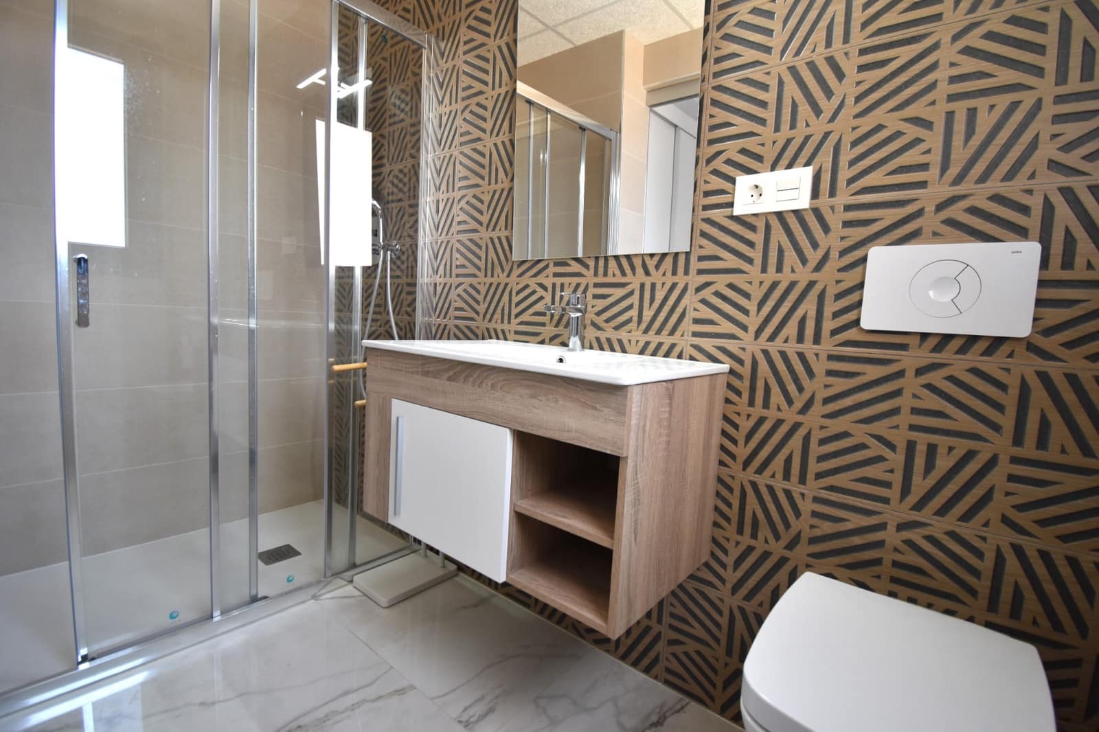 2 slaapkamer Appartement te koop in Los Altos met zwembad - € 279.000 (Ref: 9930436)