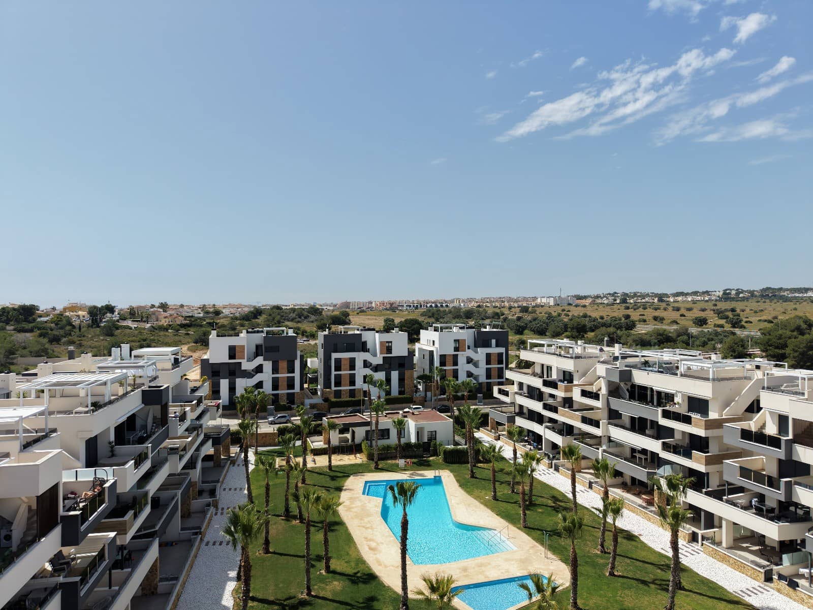 2 slaapkamer Appartement te koop in Los Altos met zwembad - € 279.000 (Ref: 9930436)