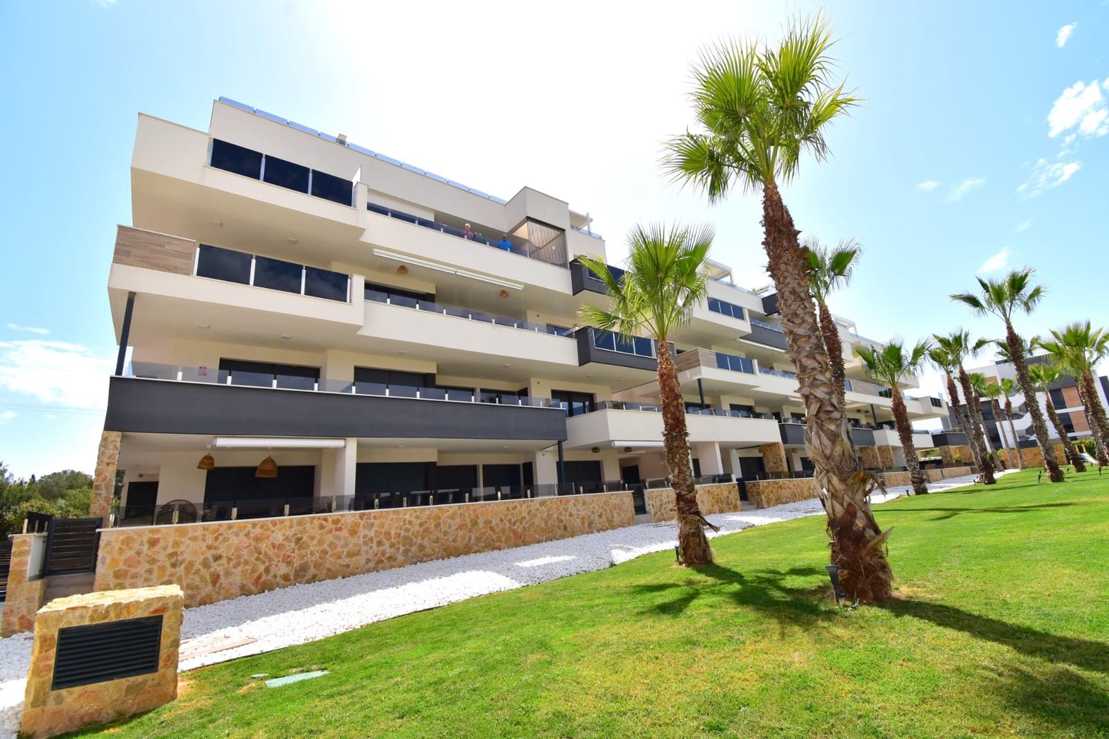 2 slaapkamer Appartement te koop in Los Altos met zwembad - € 279.000 (Ref: 9930436)