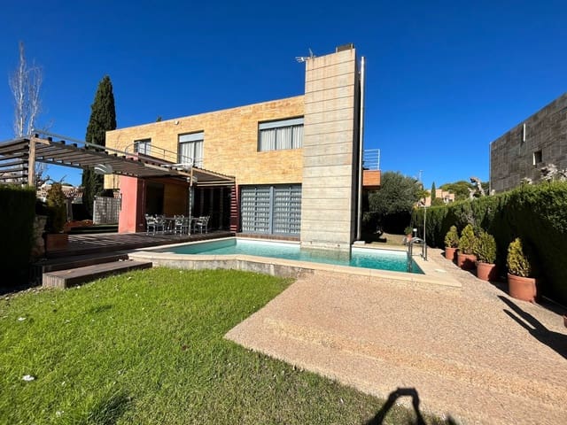 4 soveværelse Villa til salg i Dehesa de Campoamor, Orihuela med swimmingpool - € 1.300.000 (Ref: 9930442)