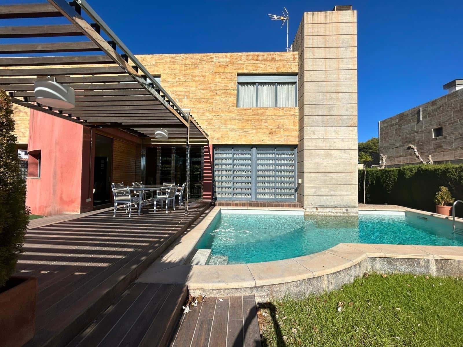 4 soveværelse Villa til salg i Dehesa de Campoamor med swimmingpool - € 1.300.000 (Ref: 9930442)