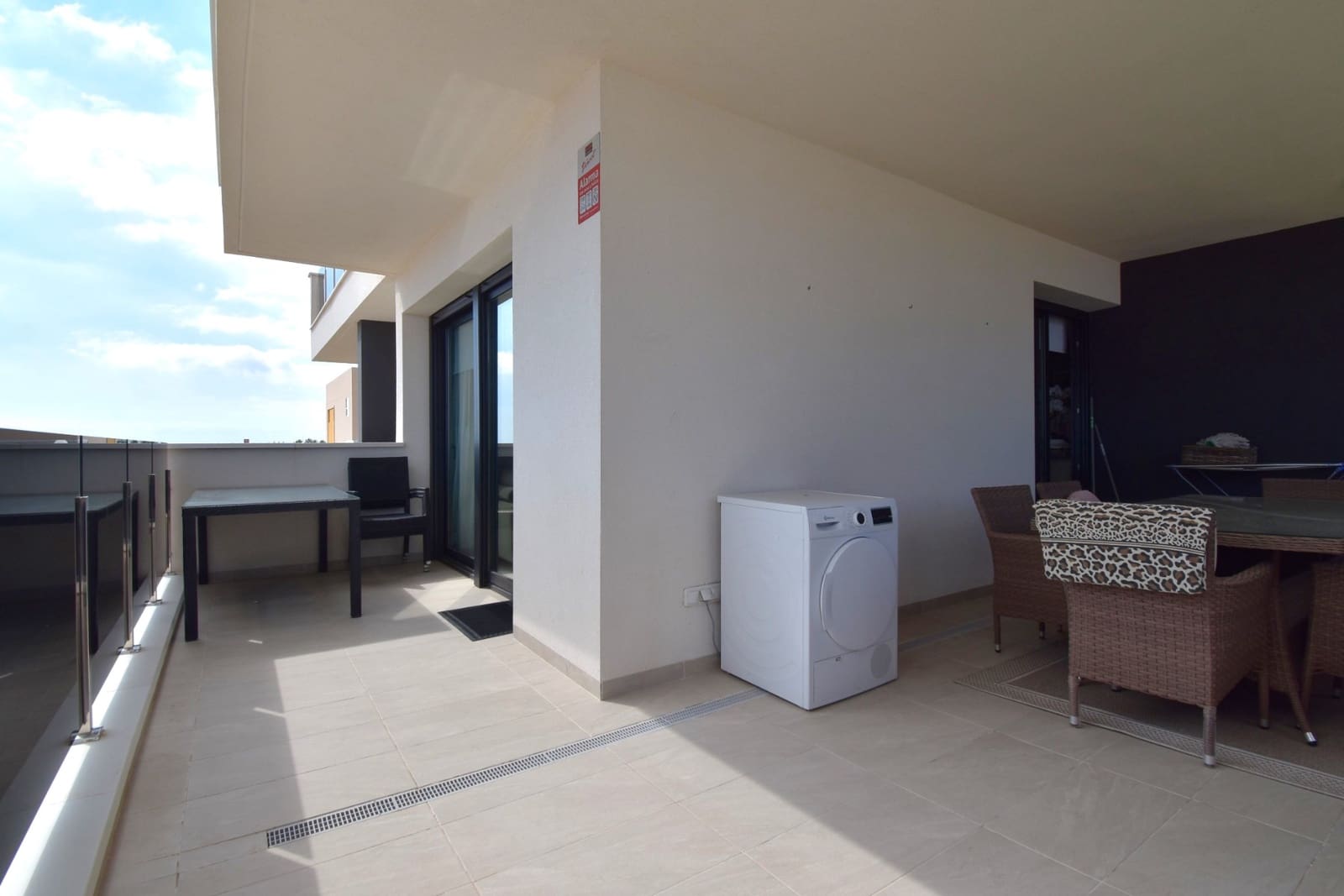 3 Zimmer Apartment zu verkaufen in Playa Flamenca mit Pool - 475.000 € (Ref: 9930444)