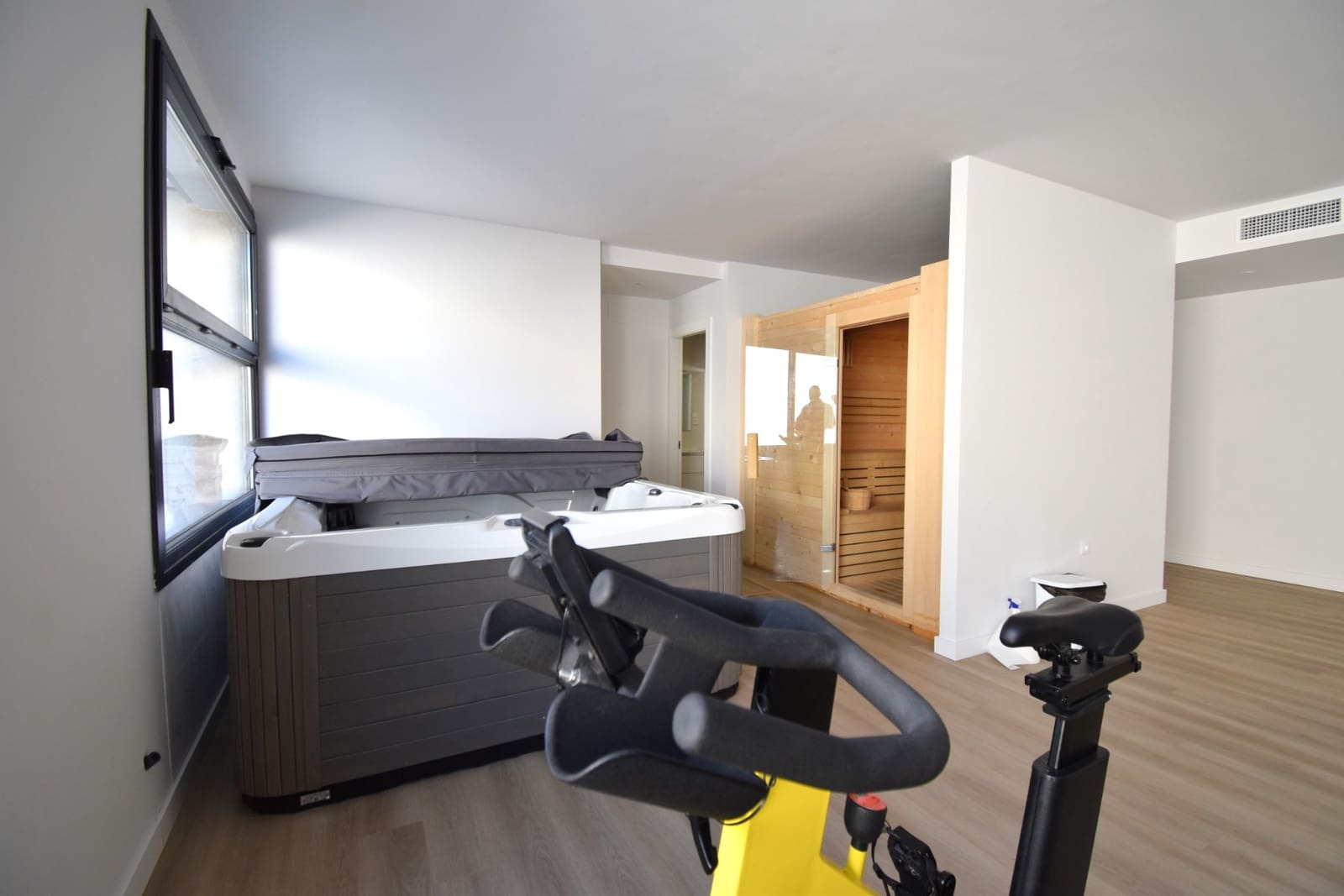 3 Zimmer Apartment zu verkaufen in Playa Flamenca mit Pool - 475.000 € (Ref: 9930444)