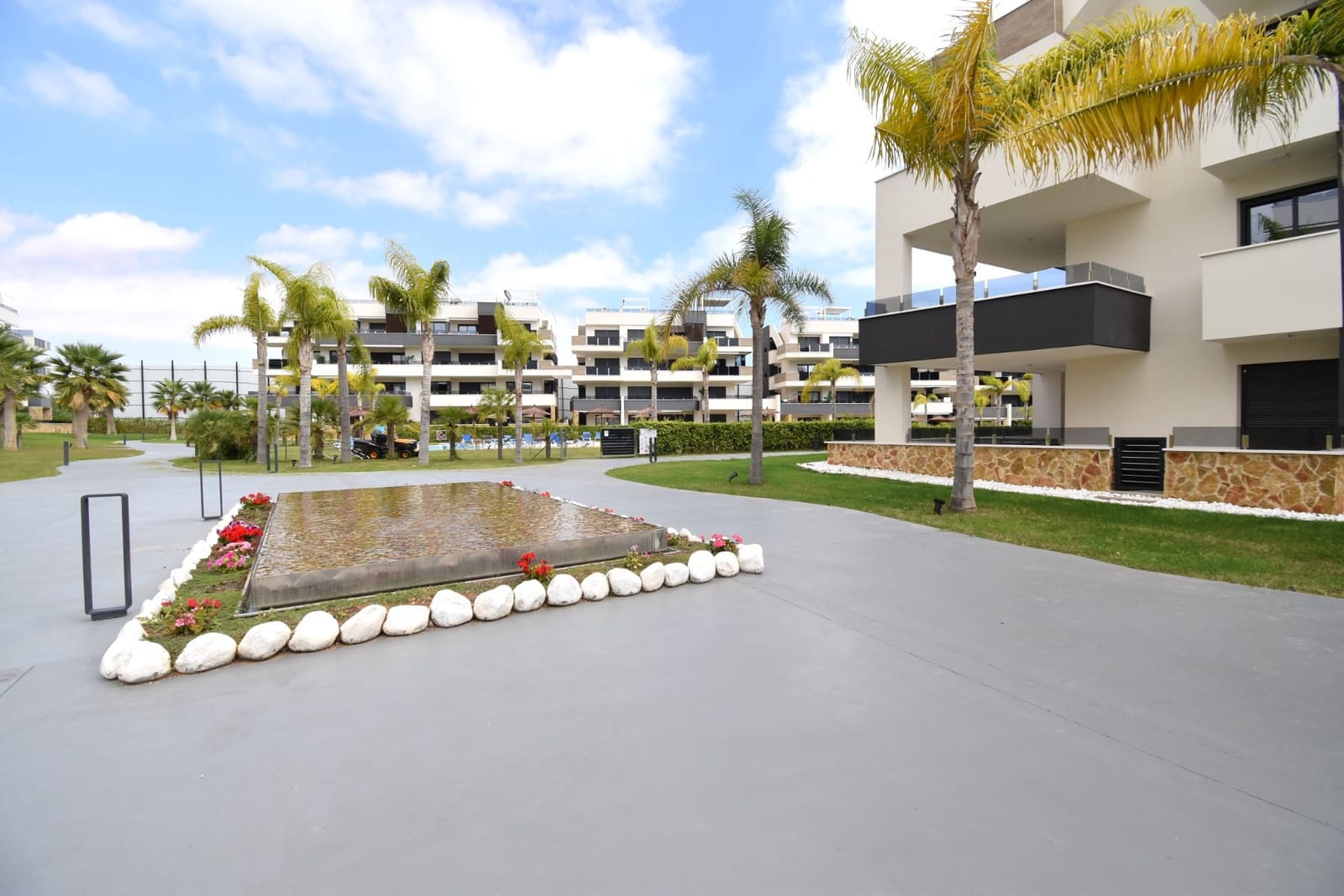 3 Zimmer Apartment zu verkaufen in Playa Flamenca mit Pool - 475.000 € (Ref: 9930444)