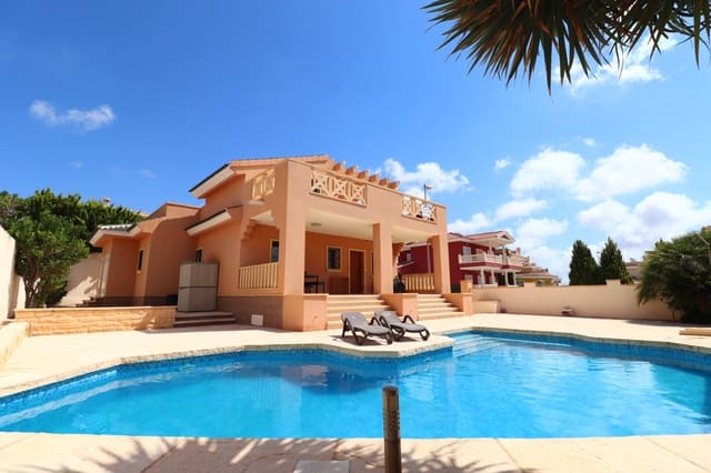 4 soveværelse Villa til salg i Ciudad Quesada, Rojales med swimmingpool - € 470.000 (Ref: 9930446)