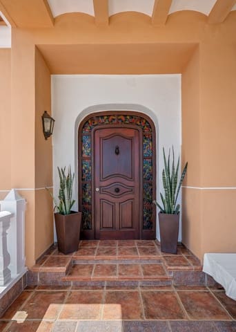 6 slaapkamer Villa te koop in Cañada del Molino, Torrevieja met zwembad - € 950.000 (Ref: 9930448)