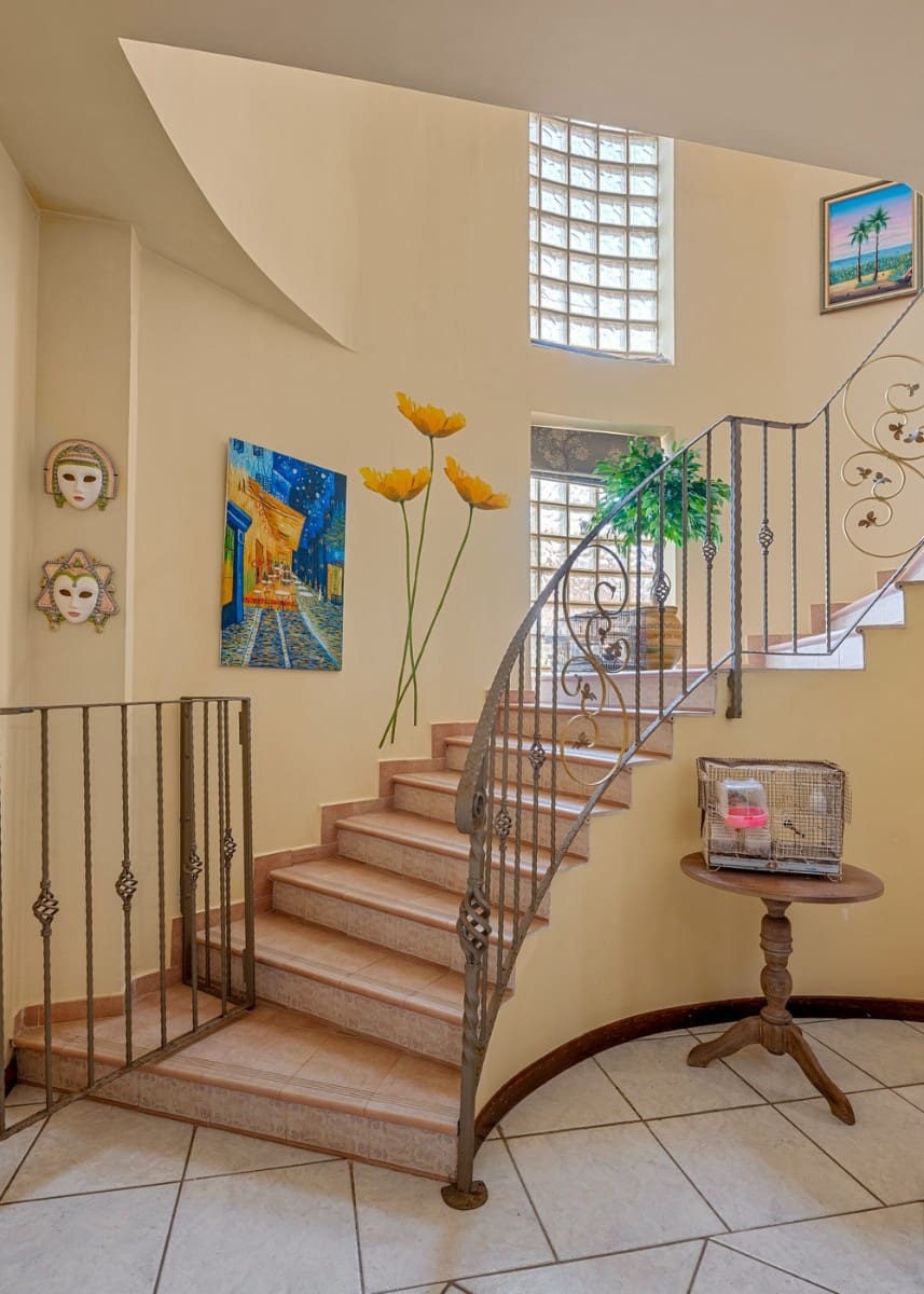 6 soveværelse Villa til salg i Torrevieja med swimmingpool - € 950.000 (Ref: 9930448)