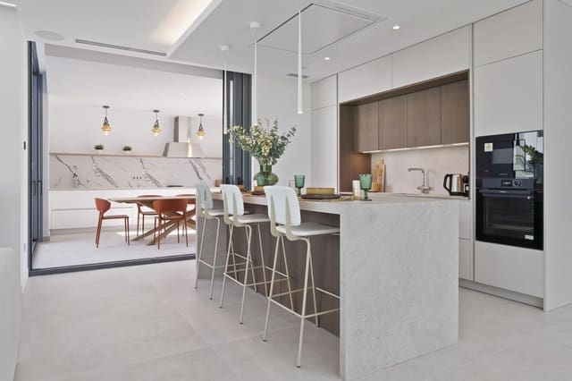 3 makuuhuone Huvila myytävänä paikassa Sierra Helada, Benidorm mukana uima-altaan - 1 080 000 € (Ref: 9930465)