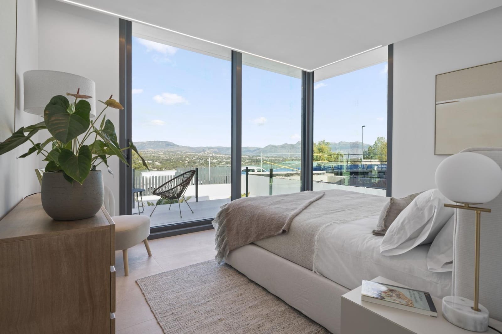 4 slaapkamer Villa te koop in Benidorm met zwembad - € 2.000.000 (Ref: 9930467)