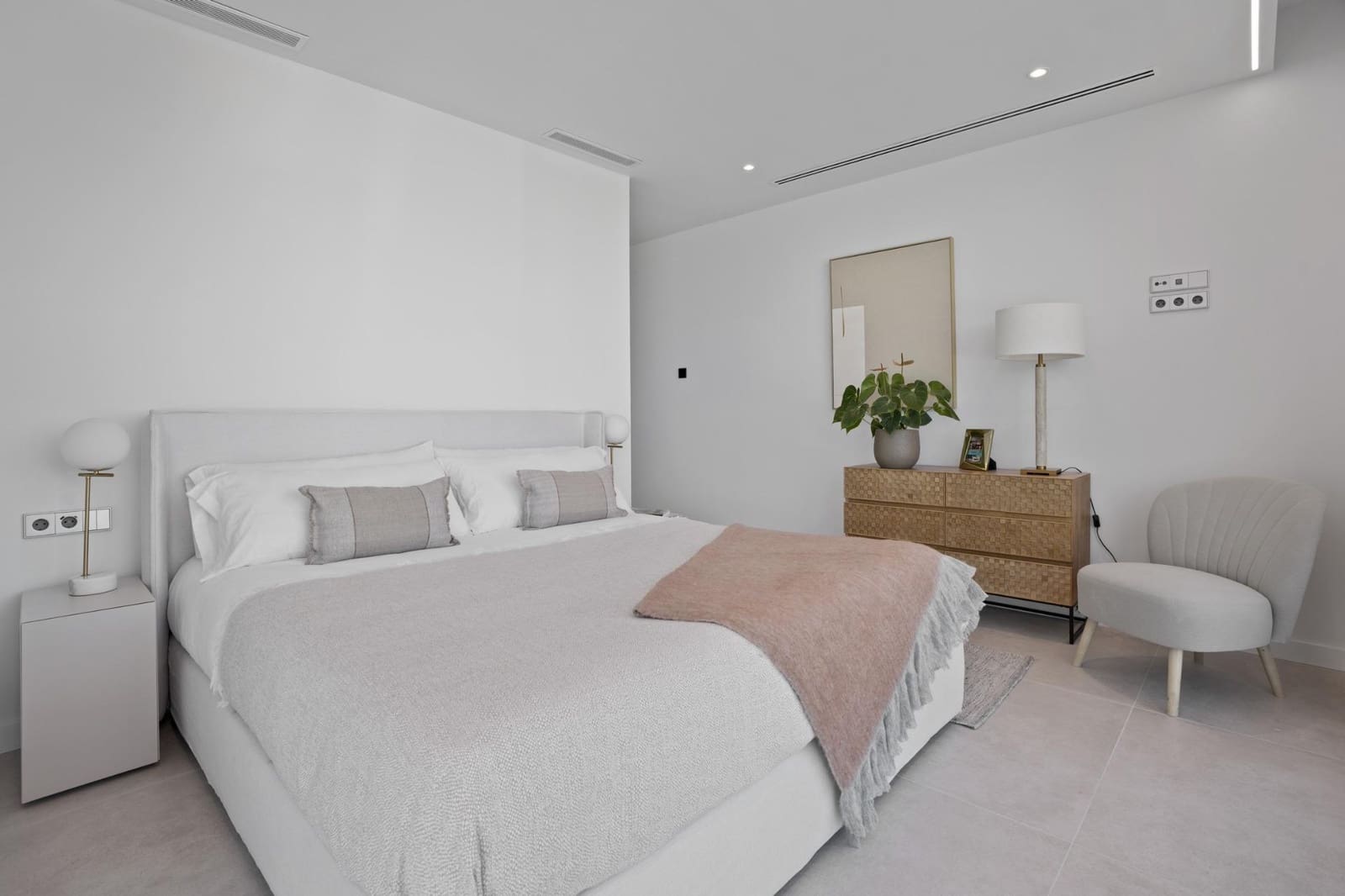 4 slaapkamer Villa te koop in Benidorm met zwembad - € 2.000.000 (Ref: 9930467)