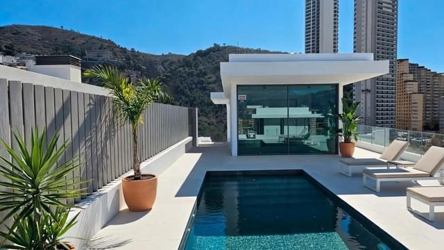 Chalet de 3 habitaciones en Sierra Helada, Benidorm en venta con piscina - 1.160.000 € (Ref: 9930468)