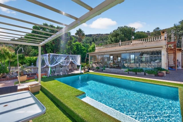 3 bedroom Villa for sale in Orihuela Costa, Orihuela with pool - € 325,000 (Ref: 9930470)