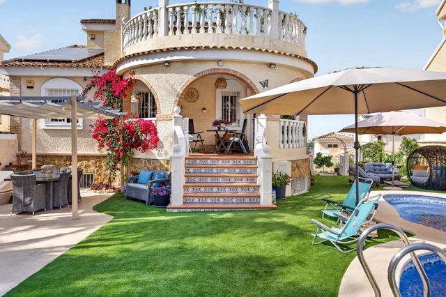 6 camera da letto Villa in vendita in Monte y Mar, Santa Pola con piscina garage - 539.900 € (Rif: 9930472)