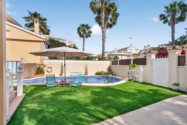 6 camera da letto Villa in vendita in Monte y Mar, Santa Pola con piscina garage - 539.900 € (Rif: 9930472)