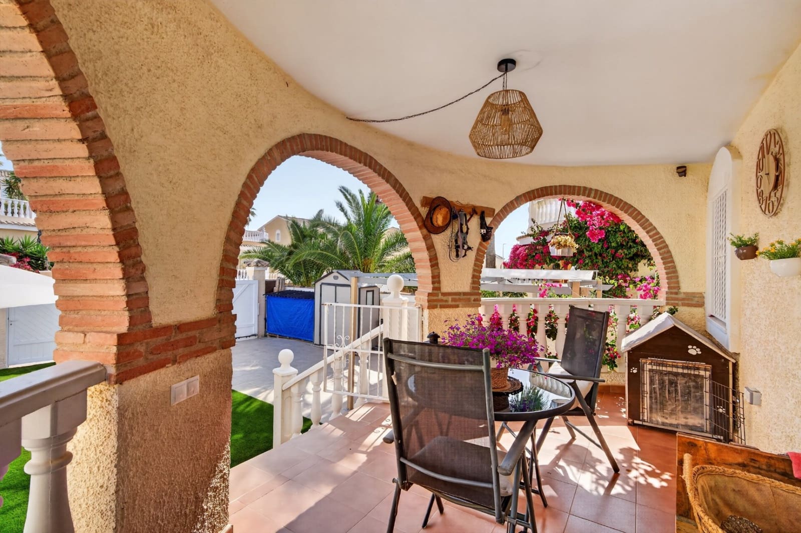 6 soveværelse Villa til salg i Gran Alacant med swimmingpool - € 539.900 (Ref: 9930472)