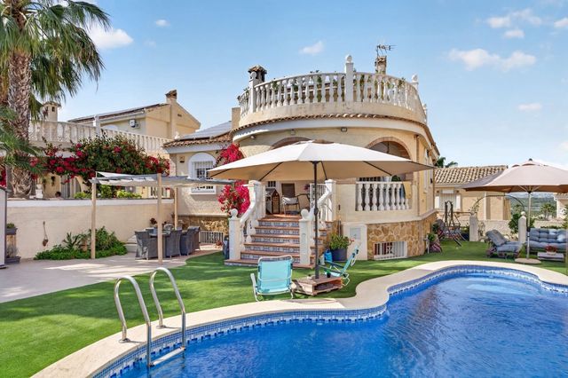 6 camera da letto Villa in vendita in Monte y Mar, Santa Pola con piscina garage - 539.900 € (Rif: 9930472)