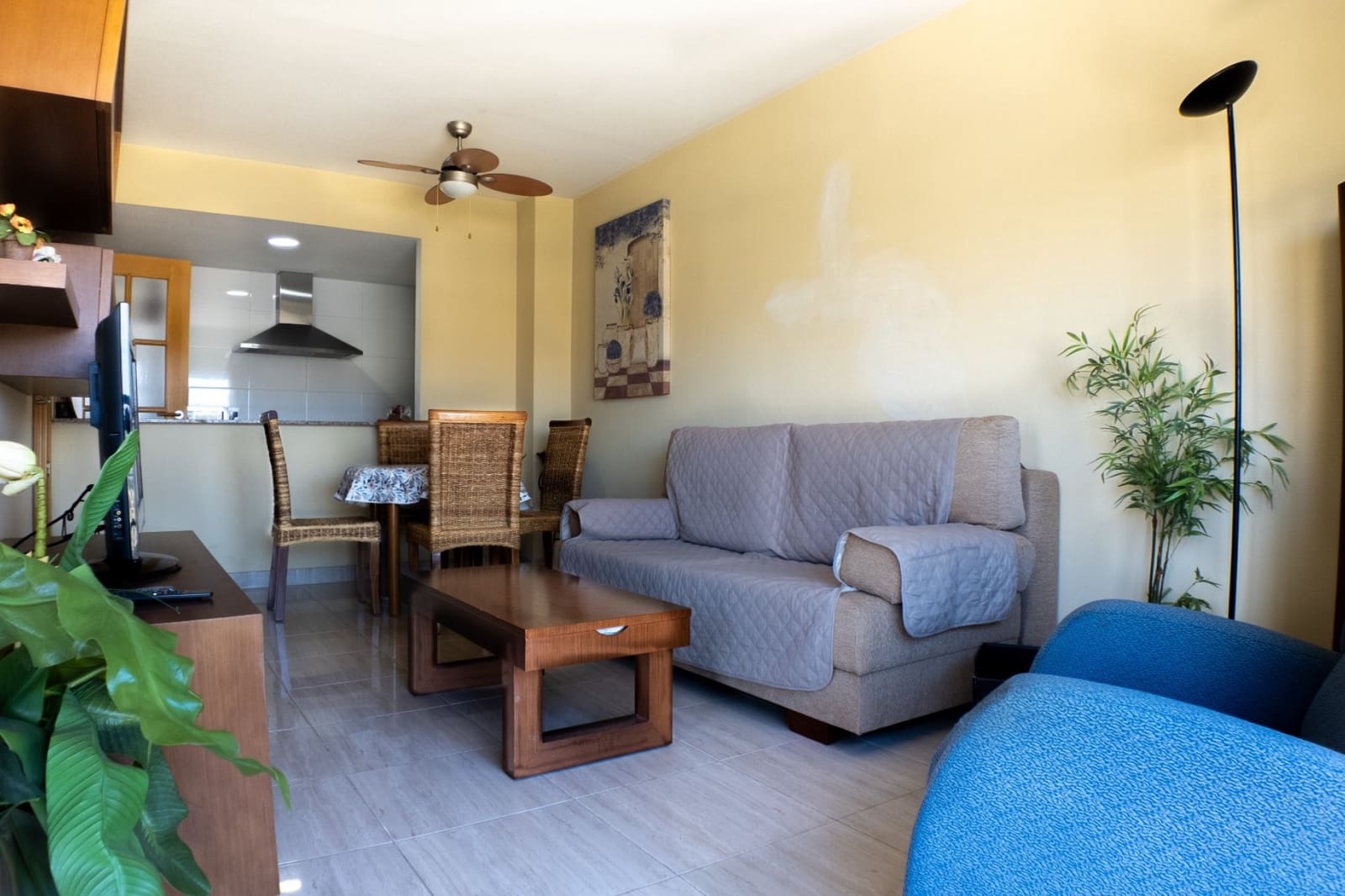 2 bedroom Apartment for sale in La Villajoyosa / Vila Joiosa with pool - € 259,000 (Ref: 9930475)