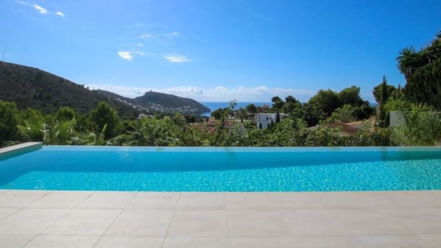 4 sovrum Villa till salu i Moraira, Teulada-Moraira med pool - 1 950 000 € (Ref: 9930481)