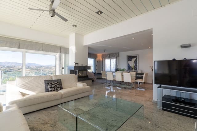 4 Zimmer Villa zu verkaufen in Moraira, Teulada-Moraira mit Pool - 1.990.000 € (Ref: 9930482)