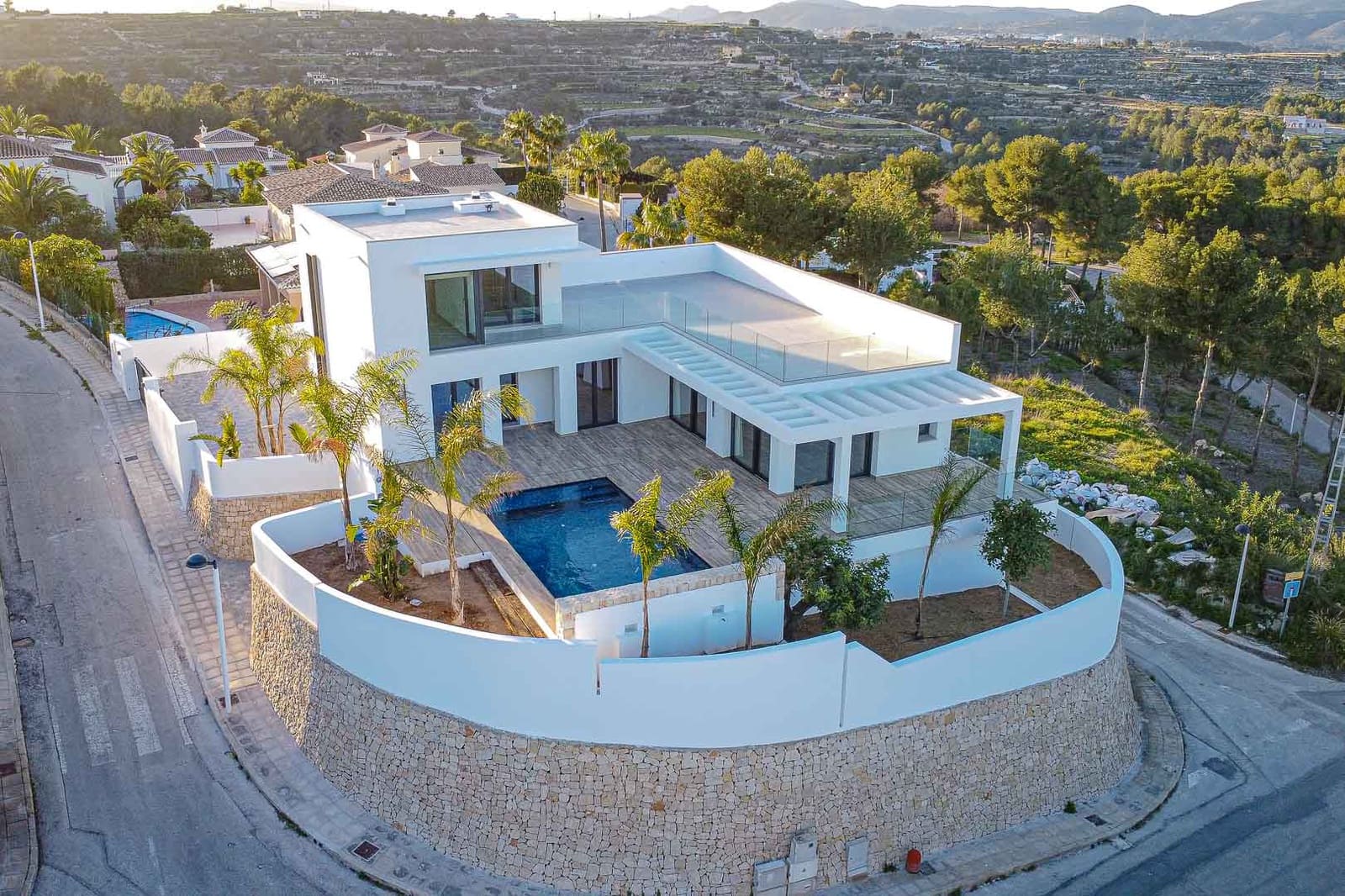 3 makuuhuone Huvila myytävänä paikassa Moraira mukana uima-altaan 
autotalli - 2 250 000 € (Ref: 9930483)