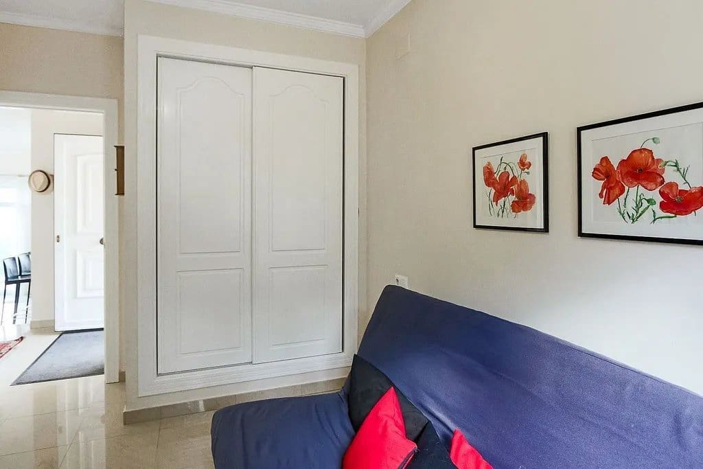 4 makuuhuone Huvila myytävänä paikassa Orba mukana uima-altaan - 545 000 € (Ref: 9930487)