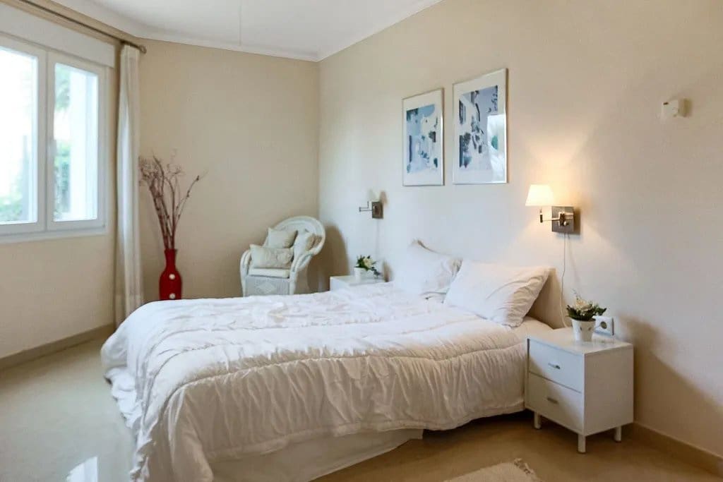 4 makuuhuone Huvila myytävänä paikassa Orba mukana uima-altaan - 545 000 € (Ref: 9930487)