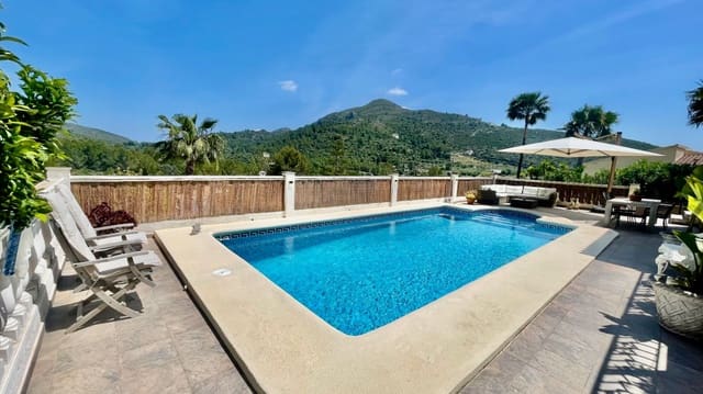 4 soveværelse Villa til salg i Jalón / Xaló med swimmingpool - € 625.000 (Ref: 9930489)
