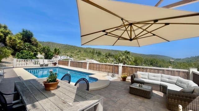 4 soveværelse Villa til salg i Jalón / Xaló med swimmingpool - € 625.000 (Ref: 9930489)