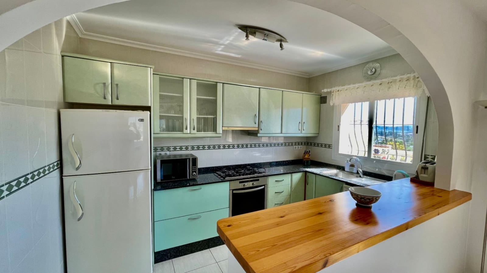 6 Zimmer Villa zu verkaufen in Jalon / Xalo mit Pool - 599.950 € (Ref: 9930490)