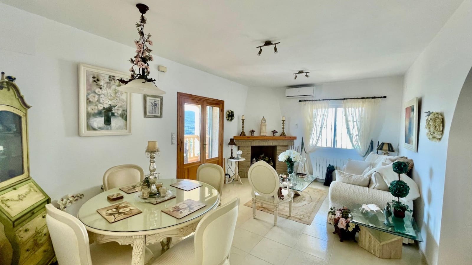 4 soverom Villa til salgs i Jalon / Xalo med svømmebasseng - € 595 000 (Ref: 9930491)