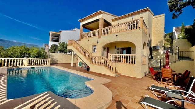 4 chambre Villa/Maison à vendre à Jalón / Xaló avec piscine - 595 000 € (Ref: 9930491)