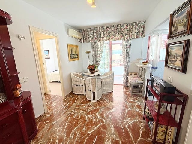2 bedroom Apartment for sale in Calpe / Calp with pool - € 330,000 (Ref: 9930497)