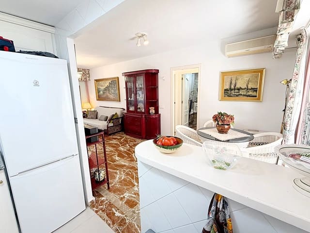 2 bedroom Apartment for sale in Calpe / Calp with pool - € 330,000 (Ref: 9930497)