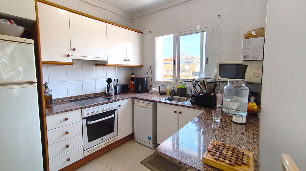 2 bedroom Penthouse for sale in Denia with pool - € 220,000 (Ref: 9930512)