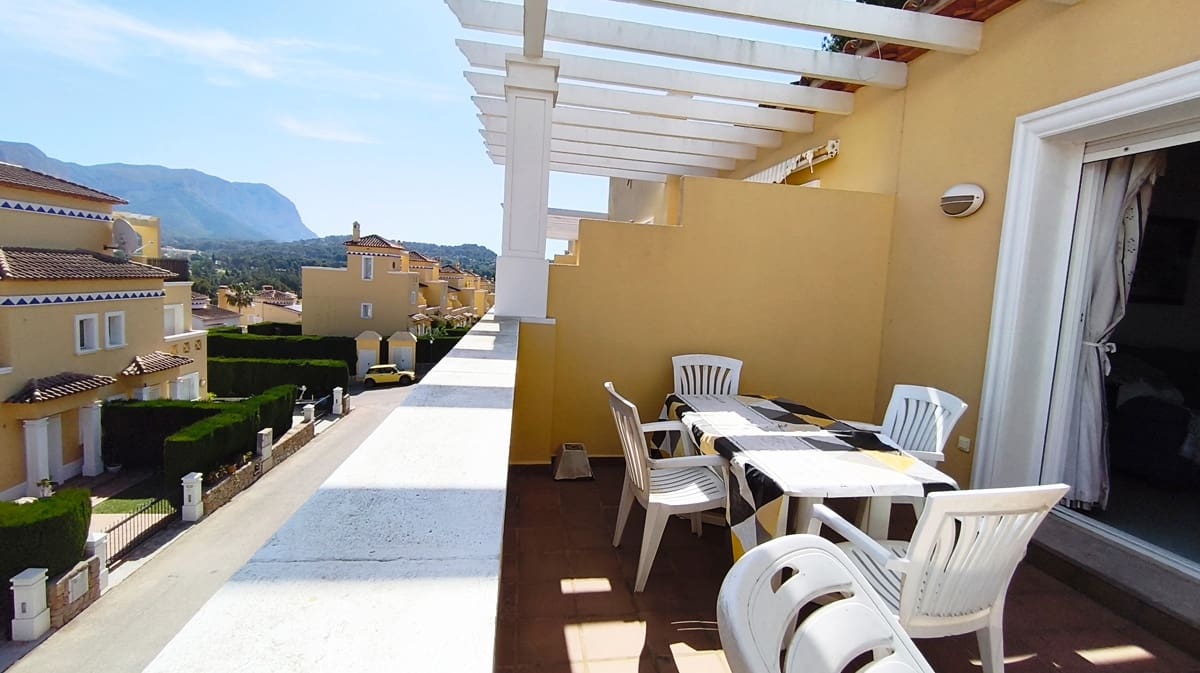 2 bedroom Penthouse for sale in Denia with pool - € 220,000 (Ref: 9930512)