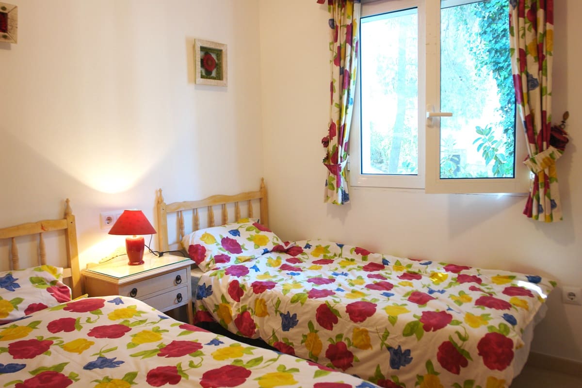 2 bedroom Penthouse for sale in Denia with pool - € 220,000 (Ref: 9930512)